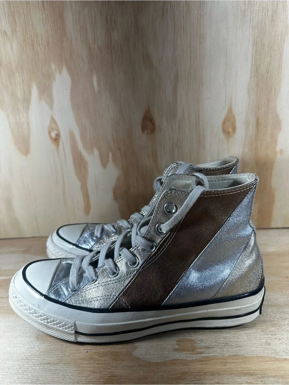 Converse Chuck Taylor Silver Metallic Leather High Top Sneakers Women’s Size 7